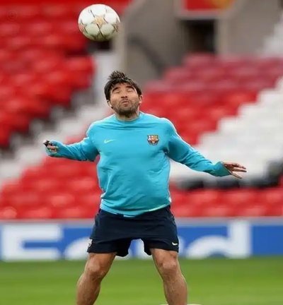 马卡：内部情绪低落，拉波尔塔与德科赛后进更衣室安抚球员