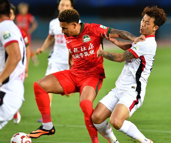 中超：蓉城3-0河南队，索罗金、韦世豪破门，费利佩伤退
