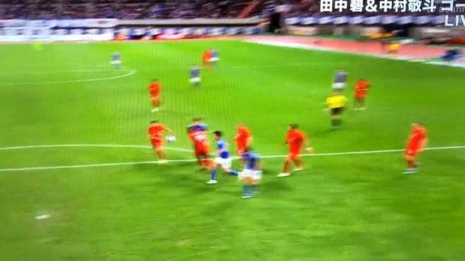 田中碧本场对抗7胜5，3次夺回球权，4次尝试抢断均成功
