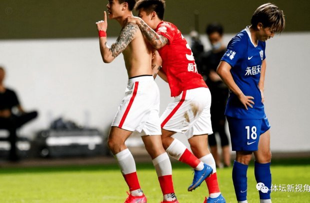 国安2-0力克泰山，郑铮染红憾负