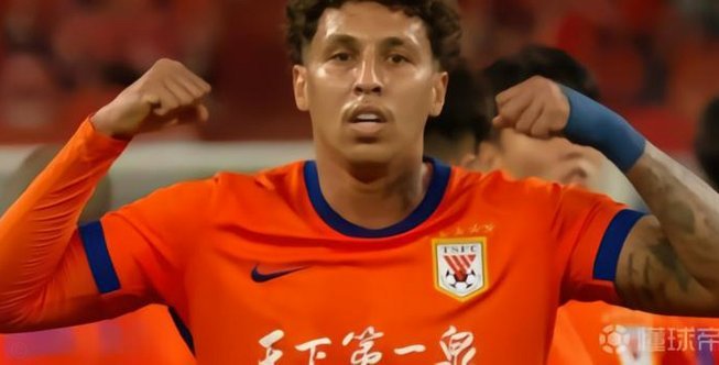克雷桑荣膺中超五月MVP